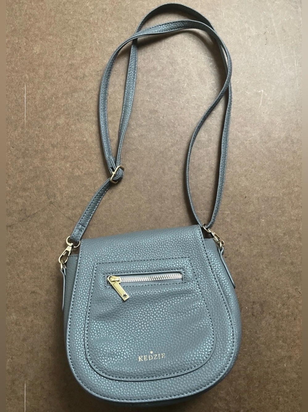 Kedzie Women’s Gray Pebbled Leather Adjustable Crossbody Sling Bag NWOT